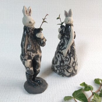 Classic　couple　rabbitの画像