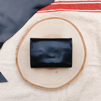【イタリアンレザー】身軽にキマる♪手縫いの三つ折り財布（革/ミニ財布/コンパクト/メンズ/レディース）ブラックの画像