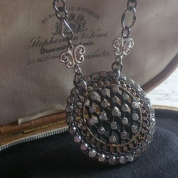 アンティーク　Paste Glass/Lattice（32㎜）アンティークSilverネックレス