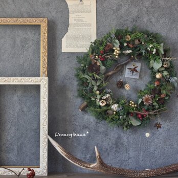 Christmas wreath　枝が主役のクリスマスリース　　ドライフラワーリース　　クリスマス リースの画像