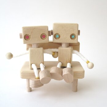2体のロボットとベンチ　(78-i10)の画像