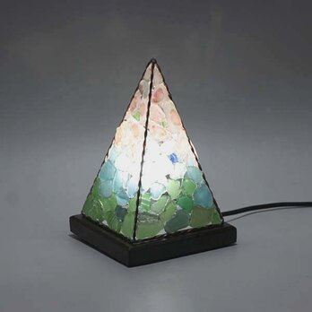 シーグラスと桜貝のランプ　ピラミッドランプMー2の画像