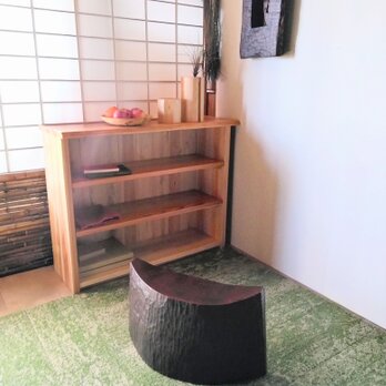 アンティークな風合い♪丸太スツール　　無垢材・ヒノキ・丸太椅子・サイドテーブル・ディスプレイ台