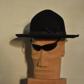 桂一木彫り帽子スタンドの画像