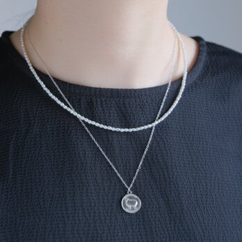 ネックレス２本セットEigðu góðan dag necklace　silver羊コイン＆パールネックレス　シルバーの画像