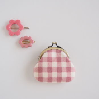 ■ギンガムチェックのくし型がま口コインケース / ピンク■ larmes (gcp)の画像