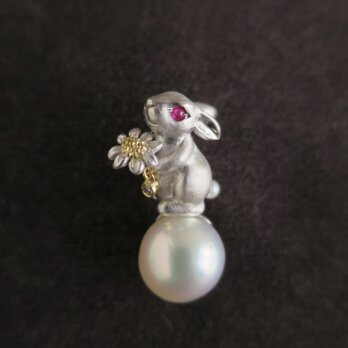 SV・K18　Rabbit・ Pearl　tiny pinの画像