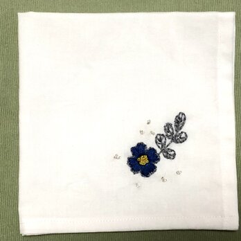 コットンの刺繍ハンカチ☆一輪の花の画像