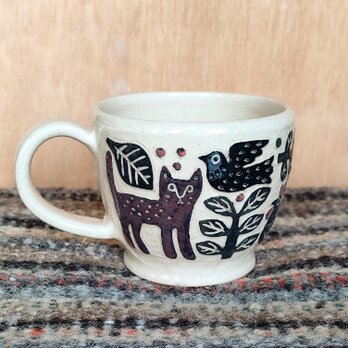 猫と小鳥の搔きおとしコーヒーカップの画像