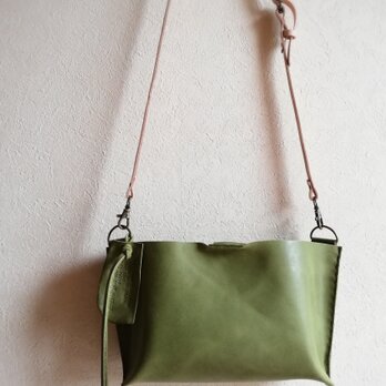 mini shoulder bag　ピスタチオグリーン　オイルワックスレザーの画像