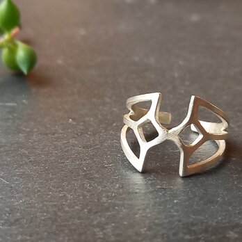 Utoka  ☆    レトロな模様  イヤーカフ　2way