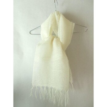 ２）手織り・白モヘアストール・ミニサイズ・シンプル・ふわふわの画像