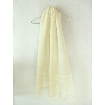 ２）手織り・白モヘアと絹糸のストール・シンプル・ふわふわ・生成り・端にアクセントの画像