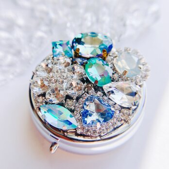 aquamarine キラキラ宝石のコンパクトピルケース　の画像