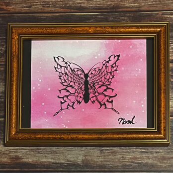 額装済み切り絵作品•棘の蝶の画像