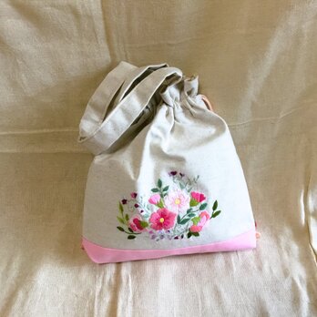 花刺繍の手提げ巾着・ピンクの画像
