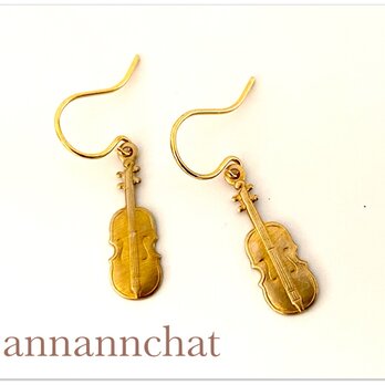 【アメリカ製　バイオリン　真鍮　小さい　ピアス】音楽の画像