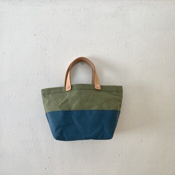 パラフィン帆布の小さな鞄(抹茶×青鈍色)の画像
