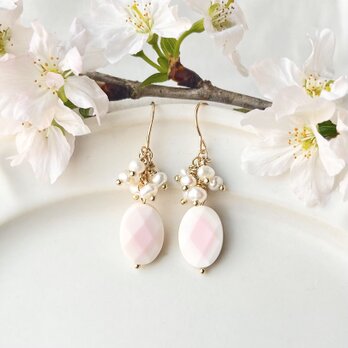 桜色のクイーンコンクシェル　フープイヤリング・ピアスの画像