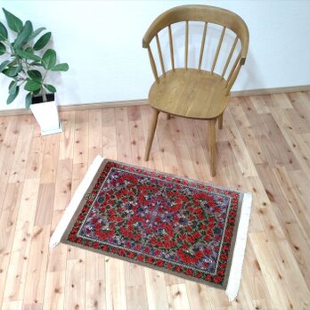 ペルシャ絨毯クム産シルク　薔薇　タバタバイ工房　玄関マット　93x60cmの画像