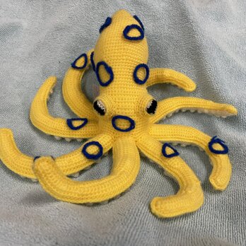 かぎ針編み海洋生物ヒョウモンダコかわいい編みぐるみの画像