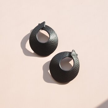 Connect【レザーピアス/イヤリング】“Black”