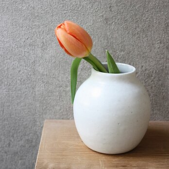 まる花瓶（白）の画像