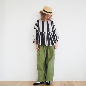 French linen big stripe gather blouse BLACKの画像