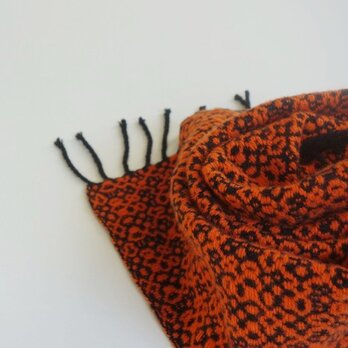 手織りカシミアマフラー・オレンジ×黒の画像