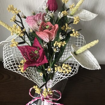 籐で編んだ花束・２（チューリップ）の画像