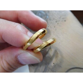 k24 結婚指輪 手作り【純金×鍛造】メビウスリング 幅3mm 光沢 マット コンビの画像
