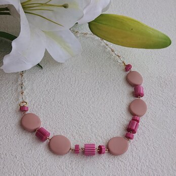 『フルール・ドゥ・スリズエ』  春を貴女へ届けて   桜色のデザインネックレスの画像