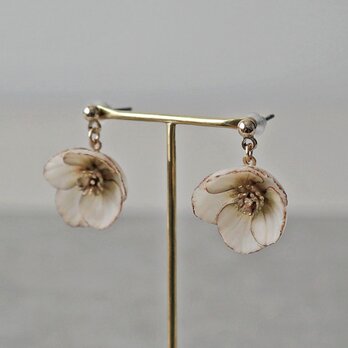 Christmas rose pierce/earring (white)の画像