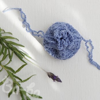 ばあば作、細かいリフ編みの豆巾着（blue lavender・KPPPR13）の画像