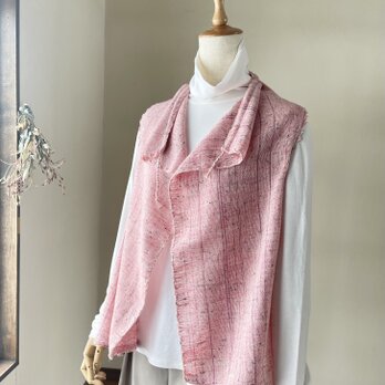 コットンとウールで織った手織りのトラピソイドベスト（ピンクツイード）の画像