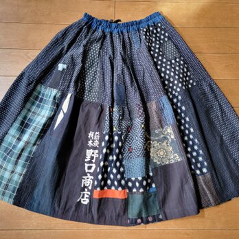 着物リメイク　古布　手作り　絣　型染め　パッチ　スカートの画像