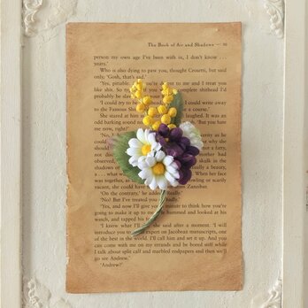 〈染め花〉小ぶりな花束コサージュLの画像