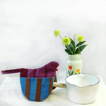ほっこりするリメイク鳥さんオーブンミット(手筋絞りと藍染デザインがおしゃれな鳥さん鍋つかみ)の画像