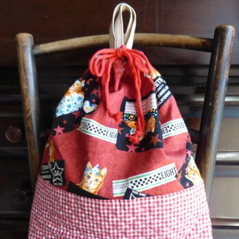 【入園・入学準備】赤い猫柄のお着替え入れ・体育着用巾着袋の画像