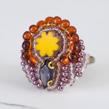 おしゃべりな指輪20　フリーサイズ　ビーズ刺繍のリング　フラワー　ビジュー　オレンジ　パープル　カラフル　マルチカラーの画像