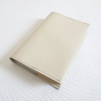 文庫本サイズ《ゴートスキン》アイボリー・スムース・一枚革のブックカバー・0790の画像