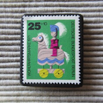 ドイツ　おもちゃ切手ブローチ　8504の画像