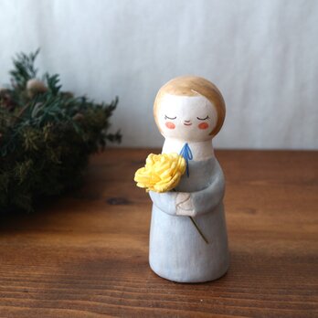 陶器で作ったドールの花挿しの画像