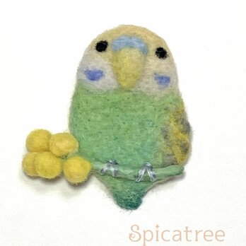 再販「ミモザとセキセイインコ」羊毛ブローチの画像