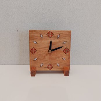 置き･壁掛け兼用 時計　～オニグルミ材･12×12㎝～の画像