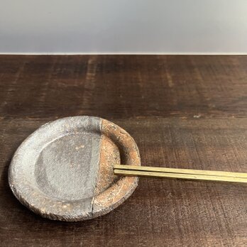焼締&泥彩　豆皿　or カップ蓋　(round with a edge)の画像