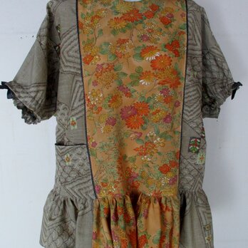 ６９８８　花柄の着物で作ったプルオーバー　＃送料無料の画像