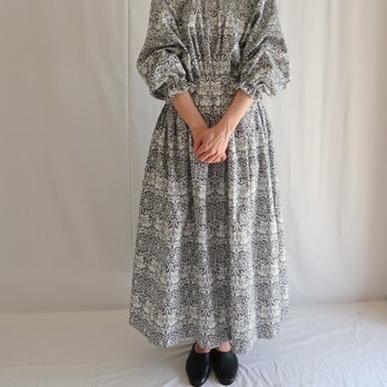 William Morrisブラザーラビット♡セットアップ・タック＆ボリュームプルオーバー＆ギャザースカートの画像