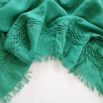 スモッキング刺繍の大判ストール・greenの画像