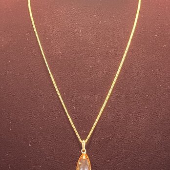 琥珀ネックレス　アンバーネックレス　雫型 イエローゴールドの画像